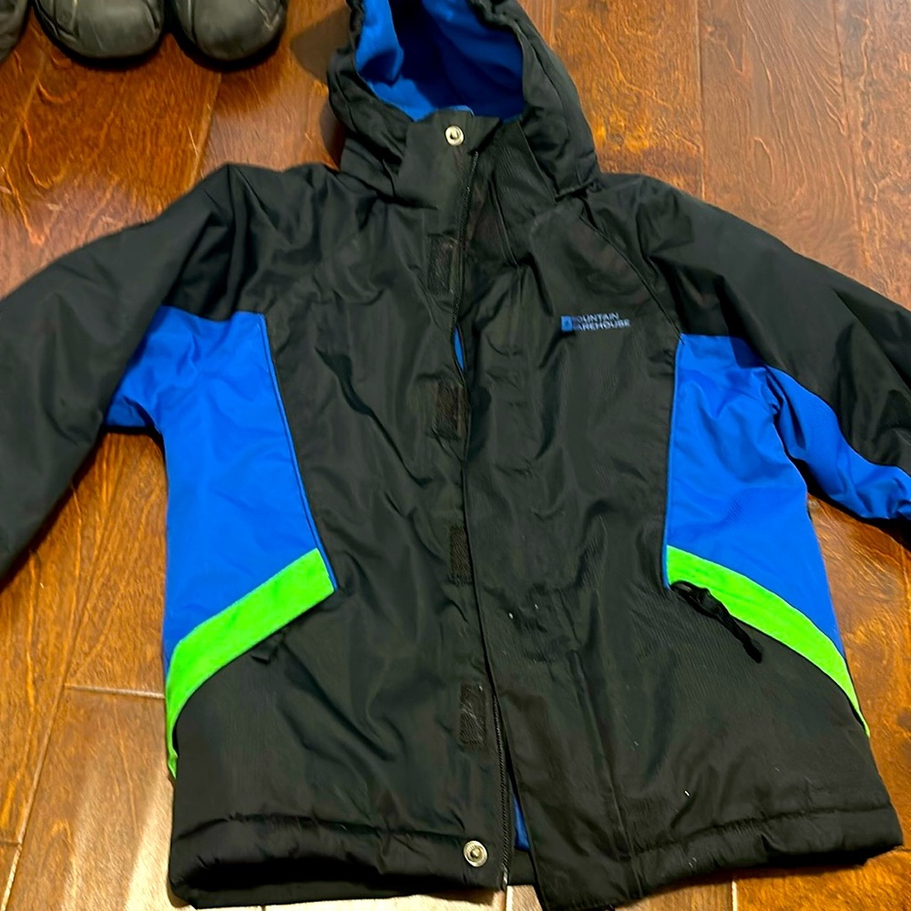 Snow ski jacket